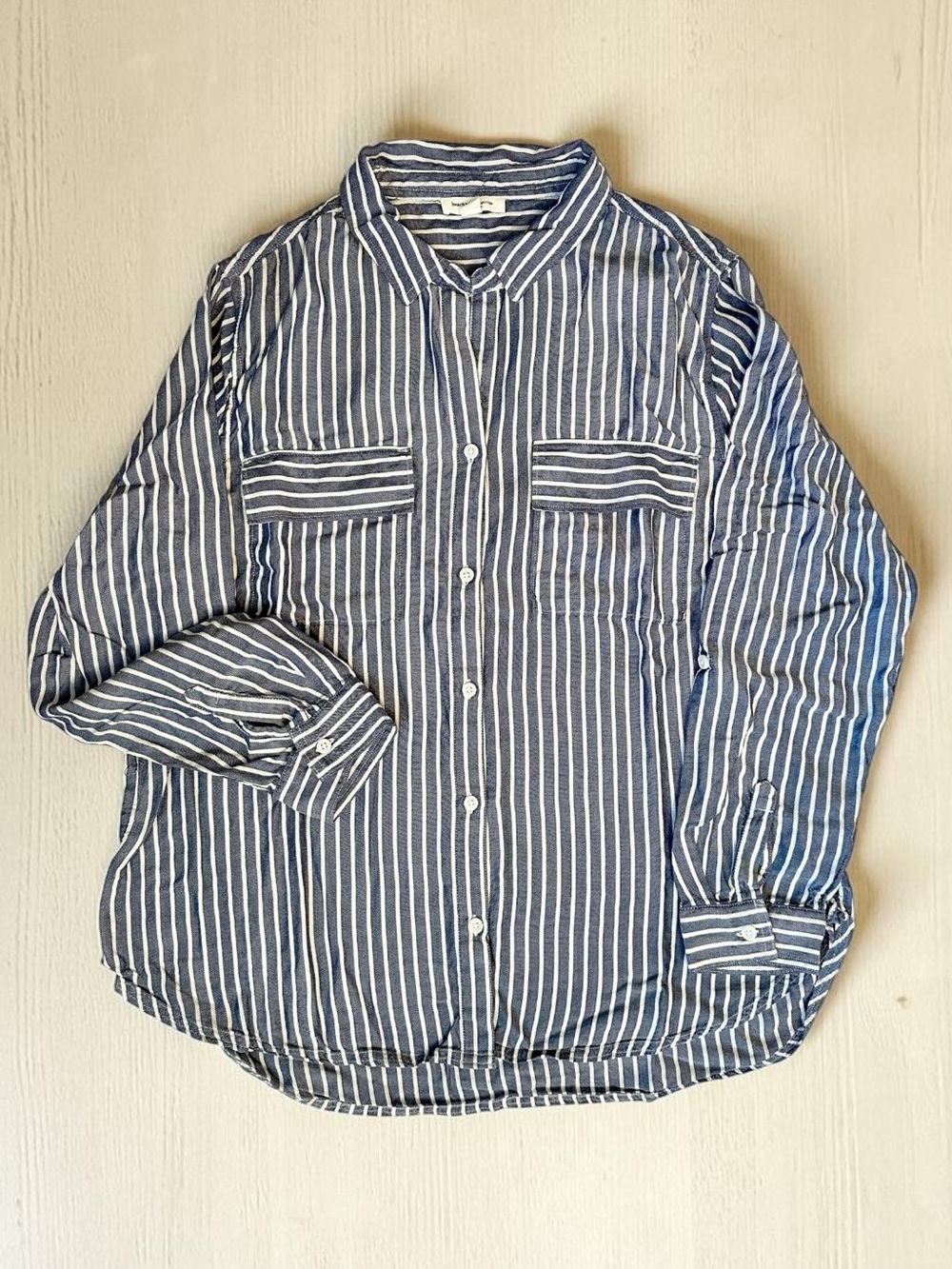 beachlunchlounge Navy and White Striped Casual Button-Down Shirt Size XL